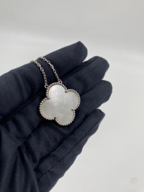 Van Cleef White Gold Magic Alhambra Necklace Chalcedony 5