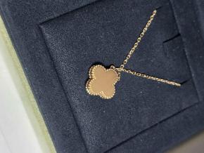 Van Cleef & Arpels Yellow Gold And Diamond Vintage Alhambra 3