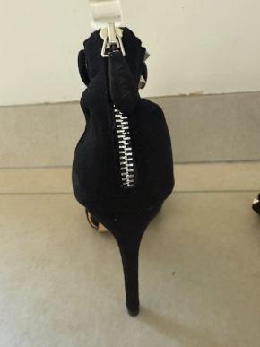 Alaia Black Suede T-Strap Bombe Sandals 13