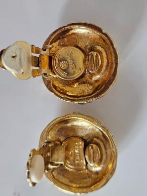 Chanel Vintage Gold Metal and Rhinestone Clip Earrings 3