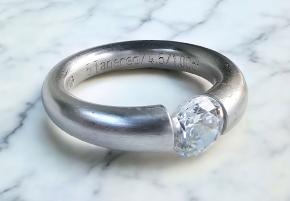 Neissing 1ct Mossanite Set Spannring 4