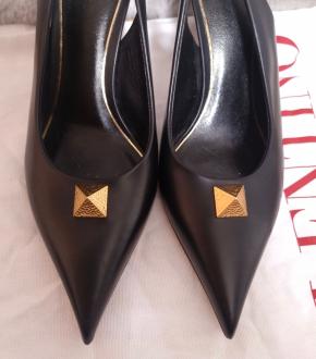 Valentino Black Leather Roman Stud Sandals 9