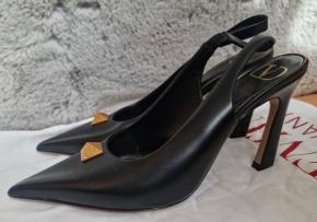 Valentino Black Leather Roman Stud Sandals 10