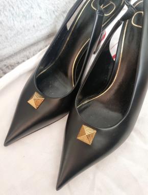Valentino Black Leather Roman Stud Sandals 8