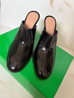 Bottega Veneta Black Patent Leather Cha Cha Mules 10