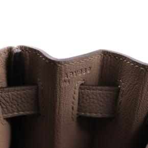 Hermès Kelly 28 Togo Leather Gold Hardware 12