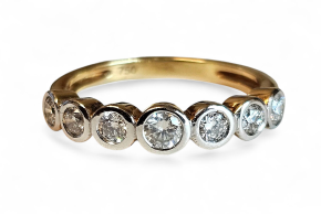 Bespoke 18Ct Gold 5 Stone Diamond Ring 4