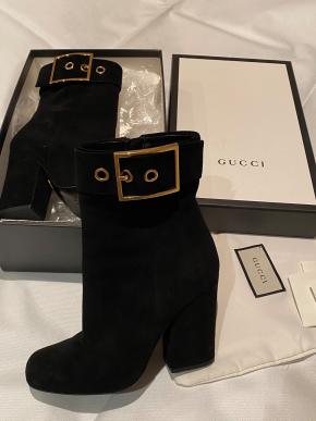 Gucci Black Suede Buckle Detail Heeled Ankle Boots 3