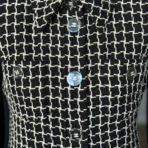 Chanel Checked Suit With Leather Sleeves 7