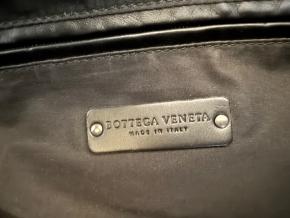 Bottega Veneta Black Intrecciato Leather Duffle Bag 6
