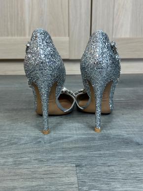 DSquared Crystal Embellished Pumps 4