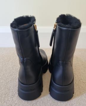 Gianvito Rossi Faux Fur Lined Black Leather Ankle Boots 6