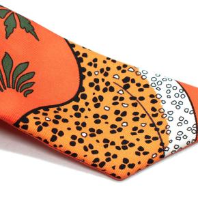 Hermès Paris Silk Twilly / Scarf – Jungle Leopard Print (Orange) 7