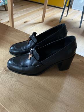 Hermes Black Goatskin Dauphine 7cms Heeled Pumps 2