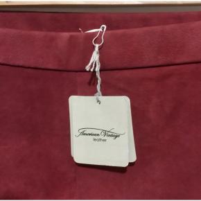 American Vintage Red Stretch Suede Leggings 12