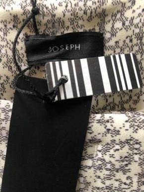 Joseph Printed  Silk Shorts 11