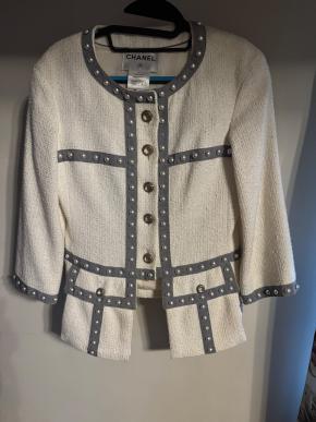 Chanel Vinatge Faux Pearl Embellished Jacket 2