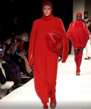 MaxMara Red Alpaca Wool Blend Bag 2