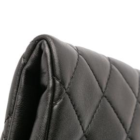 Chanel Black CC Quilted Lambskin Grip Clutch 10