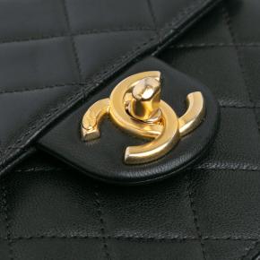 Chanel Small Black Lambskin Chic Pearls Flap 6