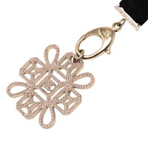 Chanel Embellished Snowflake Gold Plated Pendant Necklace 3