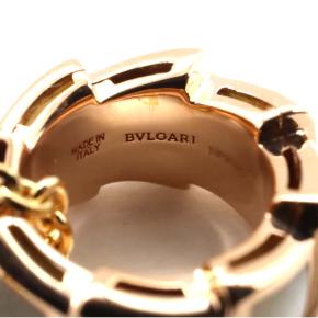 Bvlgari  Mother of Pearl Yellow Gold Serpenti Viper Pendant Necklace 3