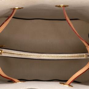 Louis Vuitton Damier Azur Summer Trunks Neonoe 4