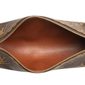Louis Vuitton Coated Canvas Monogram Trousse Ronde Pencil Case 20 4