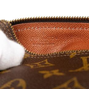 Louis Vuitton Coated Canvas Monogram Trousse Ronde Pencil Case 20 6