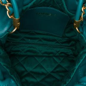 Chanel Green Mini Shiny Calfskin 22 Handbag 4