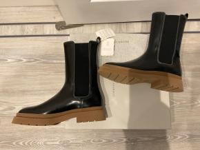 Brunello Cucinelli Black Leather Ankle Boots 3