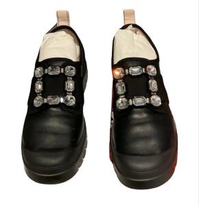 Roger Vivier Black Leather Walkie Viv Flats 2