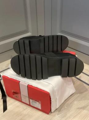 Roger Vivier Black Leather Walkie Viv Flats 5