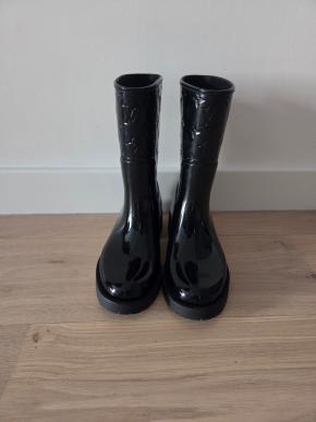 Louis Vuitton Black Drop Flat Boots 10