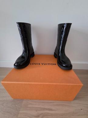 Louis Vuitton Black Drop Flat Boots 17