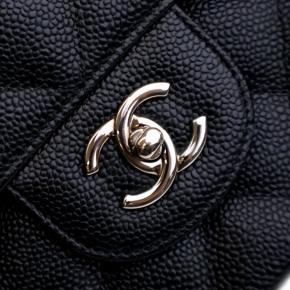 Chanel Black Jumbo Classic Caviar Double Flap 6