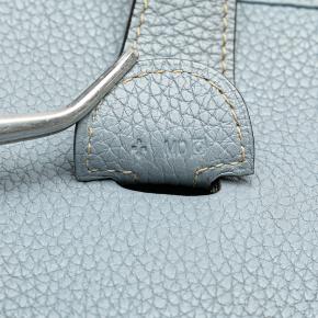 Clemence Evelyne III 33 6