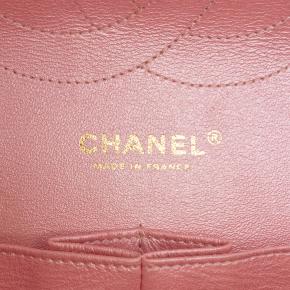 Chanel Iridescent Jumbo Classic Caviar Double Flap 5