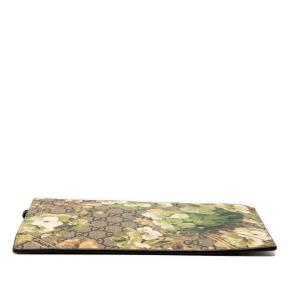 Gucci GG Supreme Blooms Clutch 3