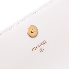 Chanel White Calfskin Medium Quilted Enchained Flap 9