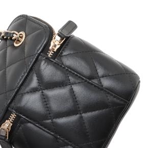 Chanel Black Mini Lambskin Vanity Case with Chain 5