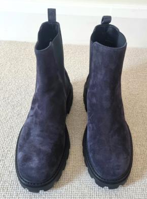 Tod's Blue Suede Chelse Boots 2