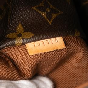 Louis Vuitton Coated Canvas Monogram Totally MM 6