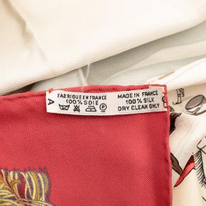 Hermes Printed Les Plaisirs du Froid Silk Scarf 90 3