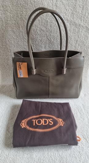 Tod's Leather Mocassino bag 10