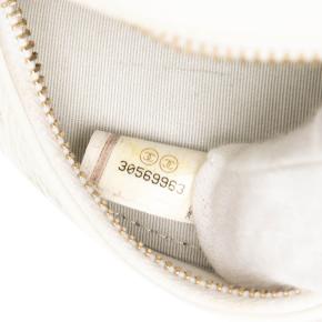 Chanel White Lambskin 19 Round Clutch with Chain 6