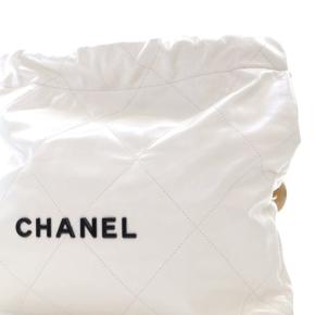 Chanel White Small Goatskin 22 8