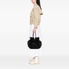 Chanel Black Lambskin Stretch Spirit Cabas Tote 3