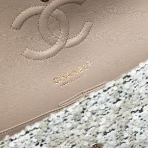 Chanel White Tweed Medium Classic Double Flap 5