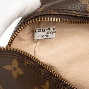 Louis Vuitton Coated Canvas Monogram Trousse Toilette 28 5